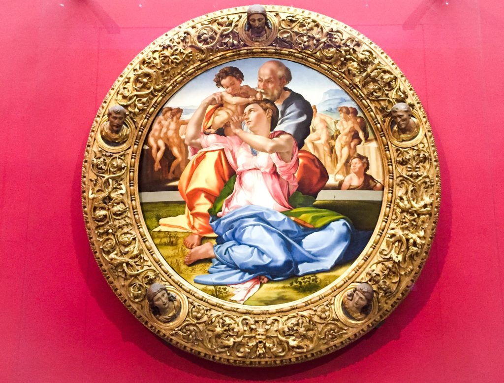 With its numerous masterpieces, such as this one, Doni Tondo by Michelangelo, the Uffizi Galleries should definitely make your list of the 10 best things to do on your first visit to Florence!