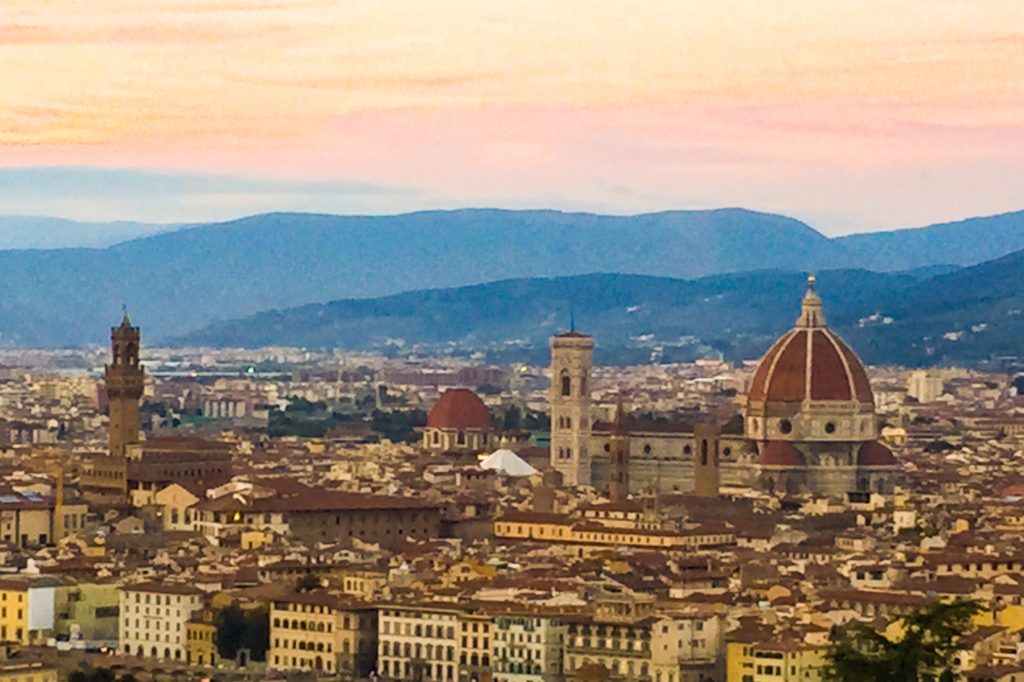 Watching the sun set over Firenze...one of the 10 best things to do on your first visit to Florence!