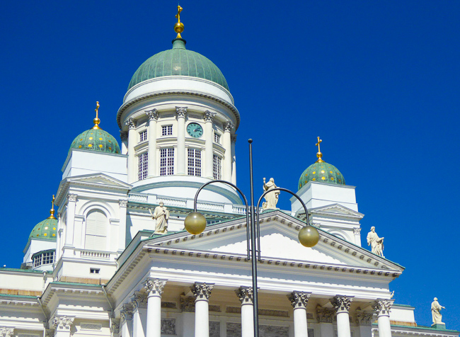 The Helsinki Cathedral is a must-see attraction for your one day in Helsinki!