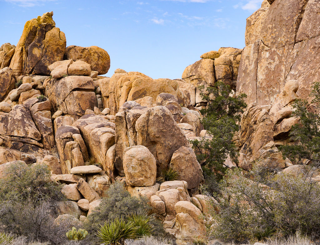 Boulder formations in Joshua Tree National Park in southern California, USA