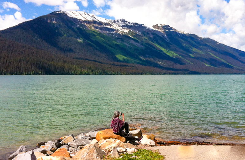 Moose Lake is one of the places you must visit on your day trip to Mount Robson Provincial Park!