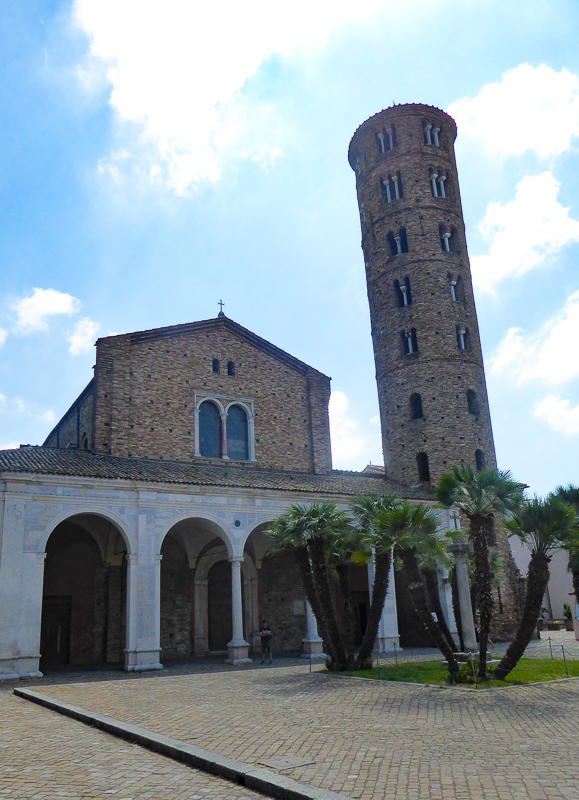 Basilica di Sant'Apollinare Nuovo, Ravenna, Italy