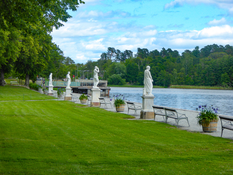 Walkway to Drottningholm Palace from the boat dock