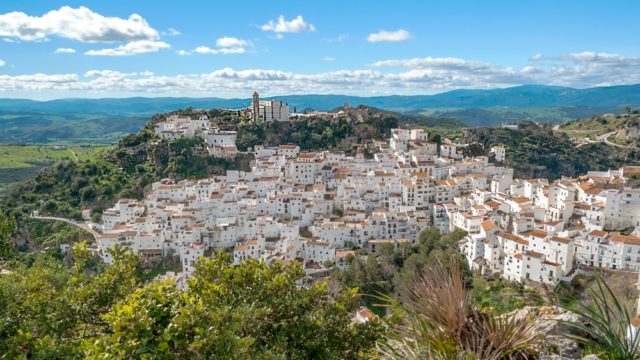 Charming Casares, Spain: Things to Do + Guide for Visiting!