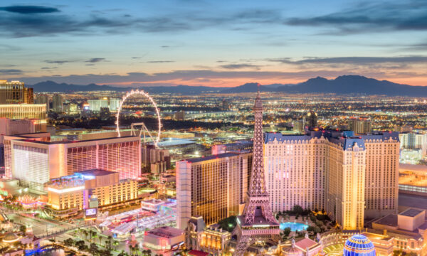 28 BEST Things to Do in Las Vegas (That Aren’t Gambling)!