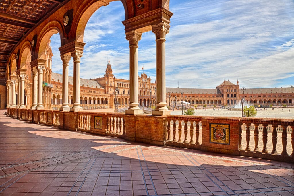 Exploring the Plaza de Espana is one of the best things to do in Seville, Spain!