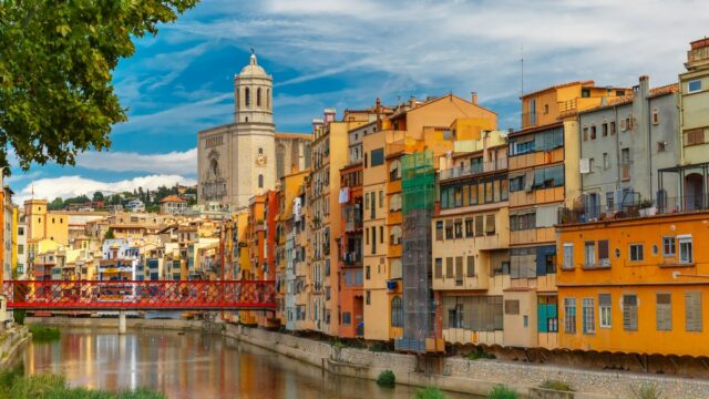 Day Trip from Barcelona to Girona: Ultimate One Day Itinerary!