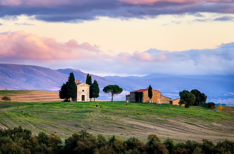 The beautiful Vitaleta Chapel is a mjust-stop spot on the way to Pienza from San Quirco d'Orcia!